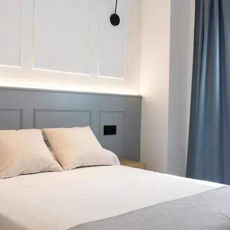 La Antigua Farmacia Apartment *
