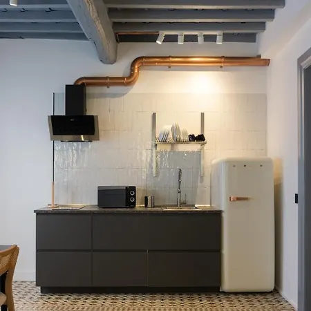 La Antigua Farmacia Apartment