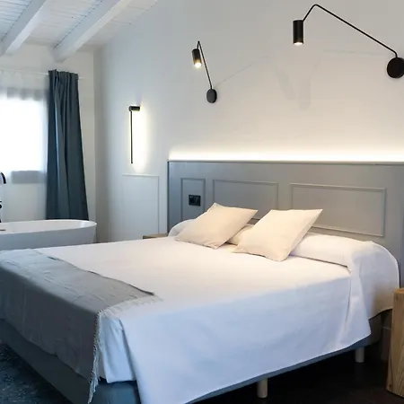 La Antigua Farmacia Apartment