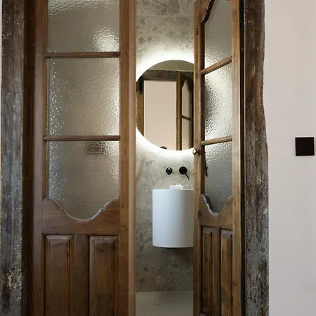 Apartment La Antigua Farmacia