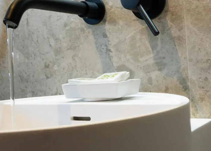 La Antigua Farmacia *